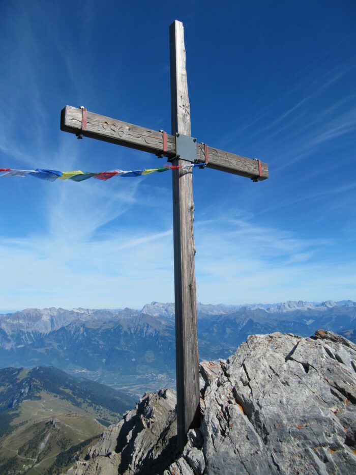 Das Gipfelkreuz auf dem Haldensteiner Calanda